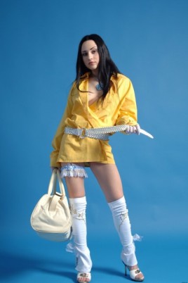 Маленькая развратница с большим баулом