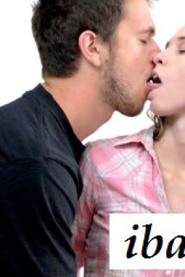 Хорошо полизал киску сестры и жахнул ее