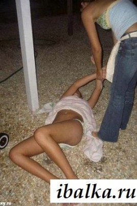 Голые пьяные дуры исполняли в порядке