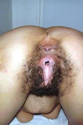 Огромная волосатая жопа (61 фото)