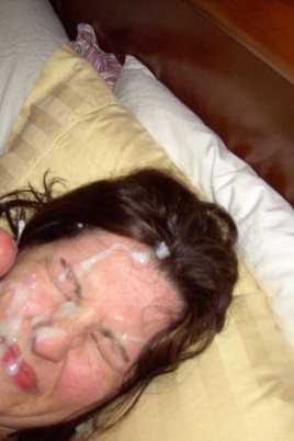 Кончил на спящую бабку (69 фото)