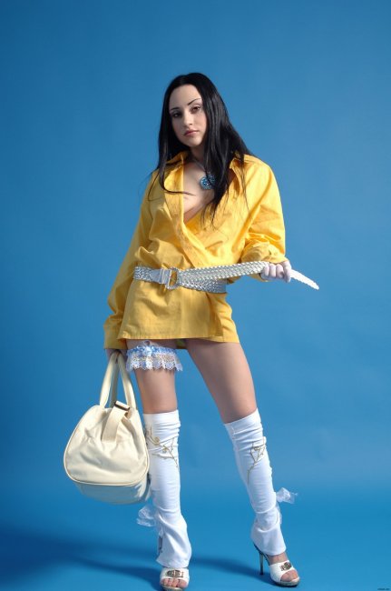 Маленькая развратница с большим баулом