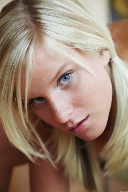 Шведка с хорошими дойками