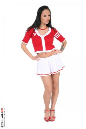 Изящная тоненькая черлидерша