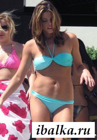 Знаменитая Ashley Greene почти голая