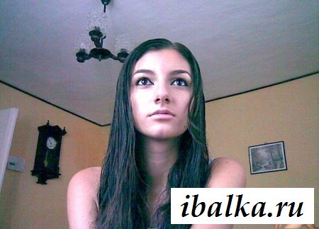 Эротика с армянкой на частных снимках