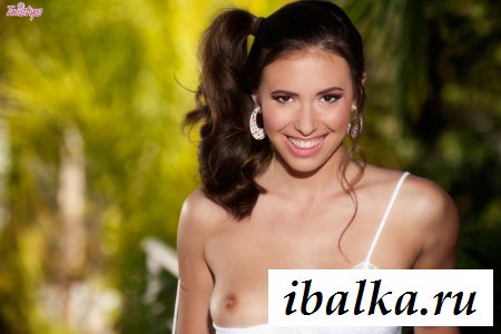 Горящий кратер голой прошмандовки Горящий кратер голой прошмандовки