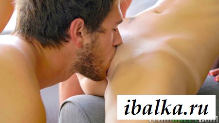 Сделала приятное двум накачанным быкам