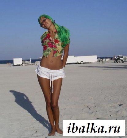 Страстная эротичная Виктория Боня за проектом