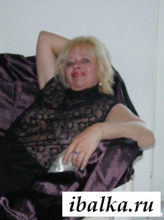 Сфоткала голые зрелые сиськи