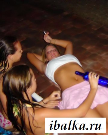 Частные эротичные кадры с шлюшками в умате