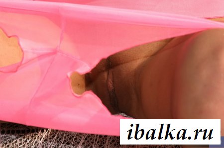 Анонимная голая писечка