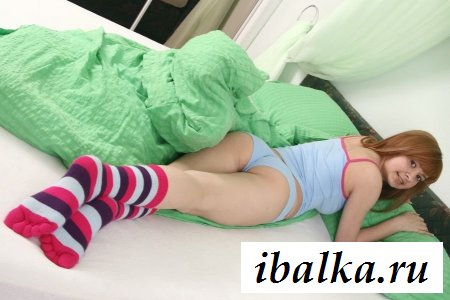 У спящей малышки задница - найс