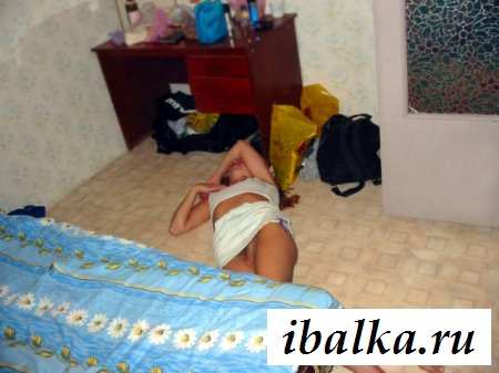 Стервы пьяные, голые и доступные