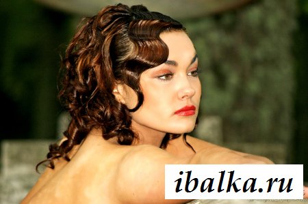 Моя молоденькая обнаженная сучка невысокого роста