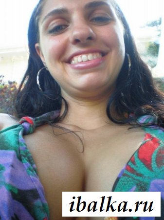 Большегрудая побывала на море