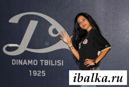 Клевые грузинки в коротких юбках и платьях