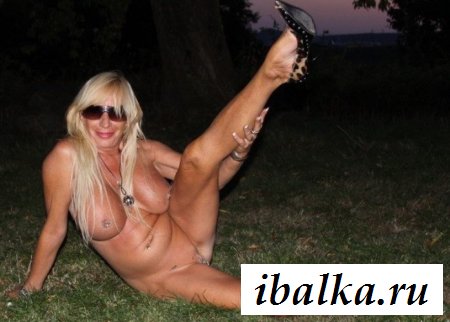 Женщины с сисястыми фигурами отдыхают по-взрослому