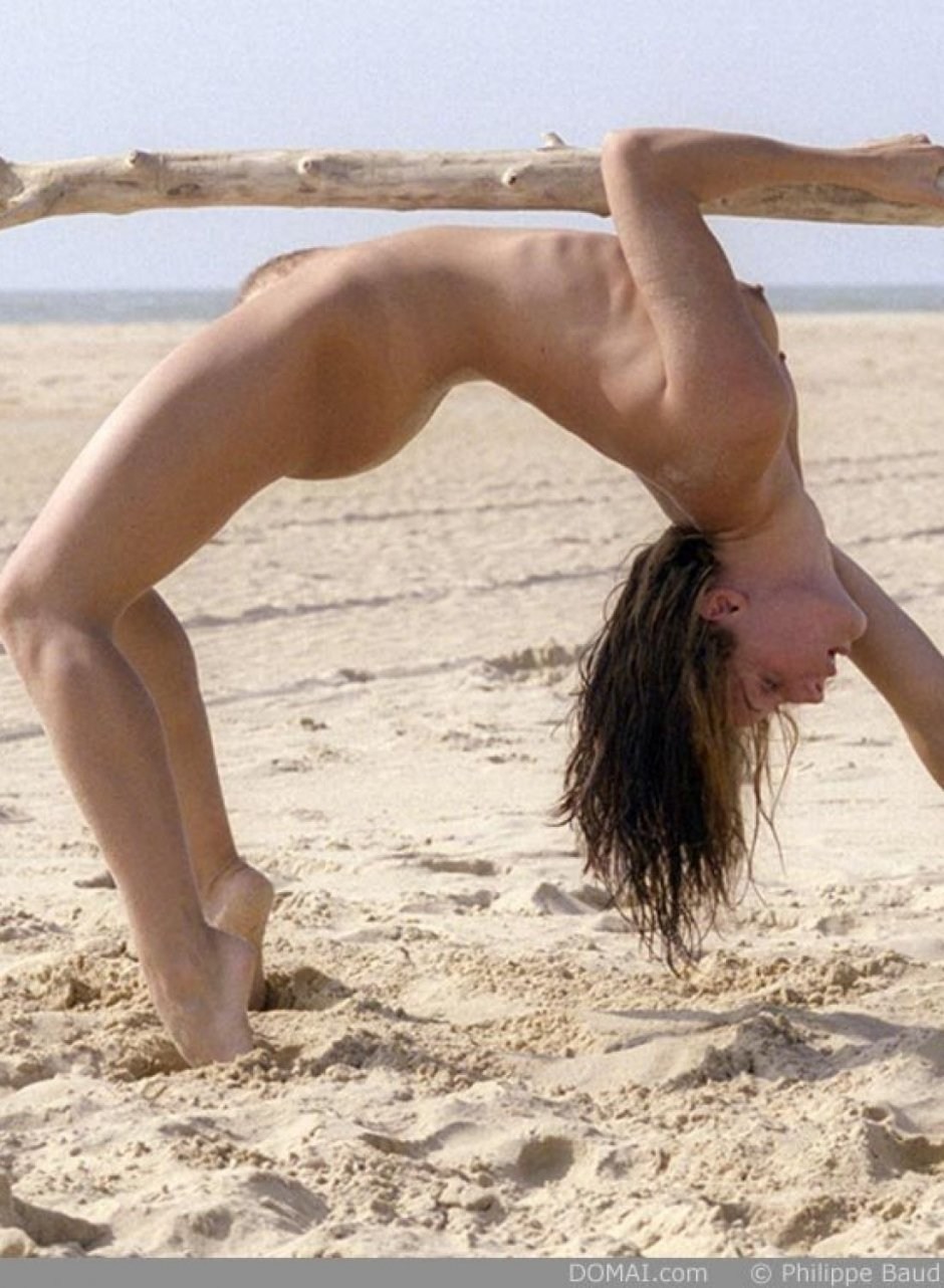 Миа Малкова гимнастика