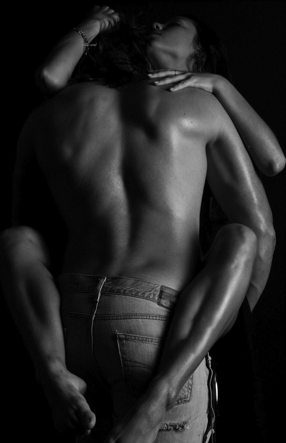 Страсть между мужчиной и женщиной