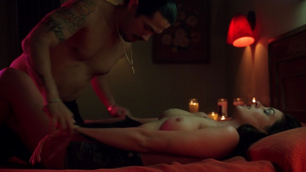 Энн Хэтэуэй Крэйзи 2005 xxx