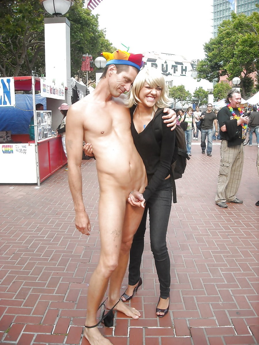 Парни и девушки без трусиков