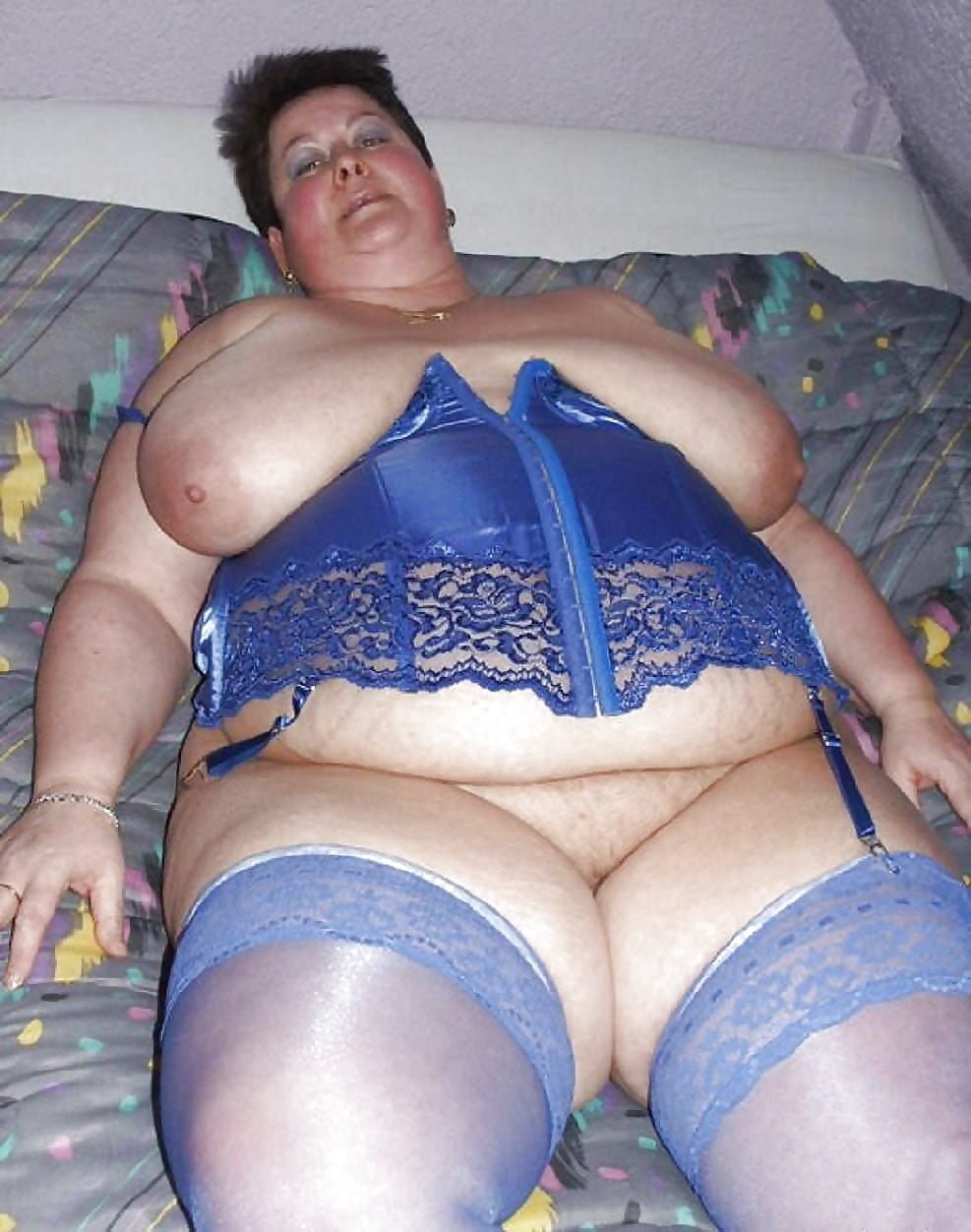 Толстушки в белых трусах