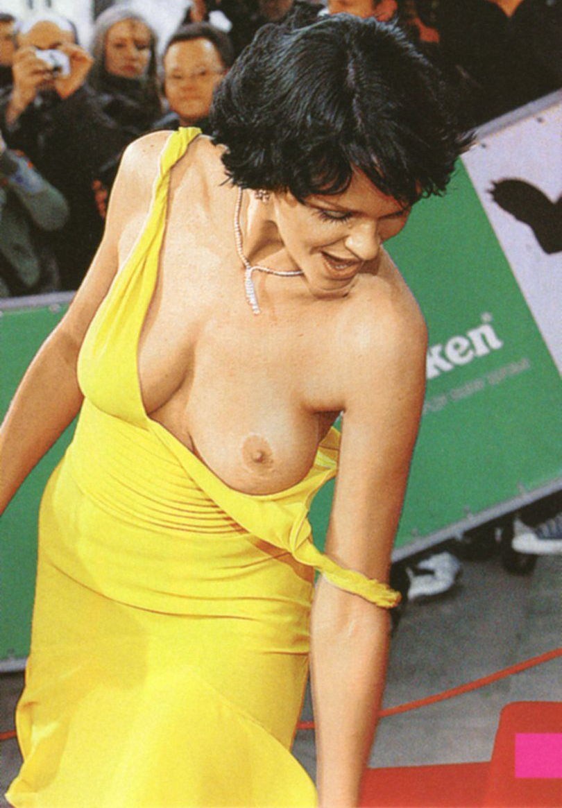 Знаменитости без трусов