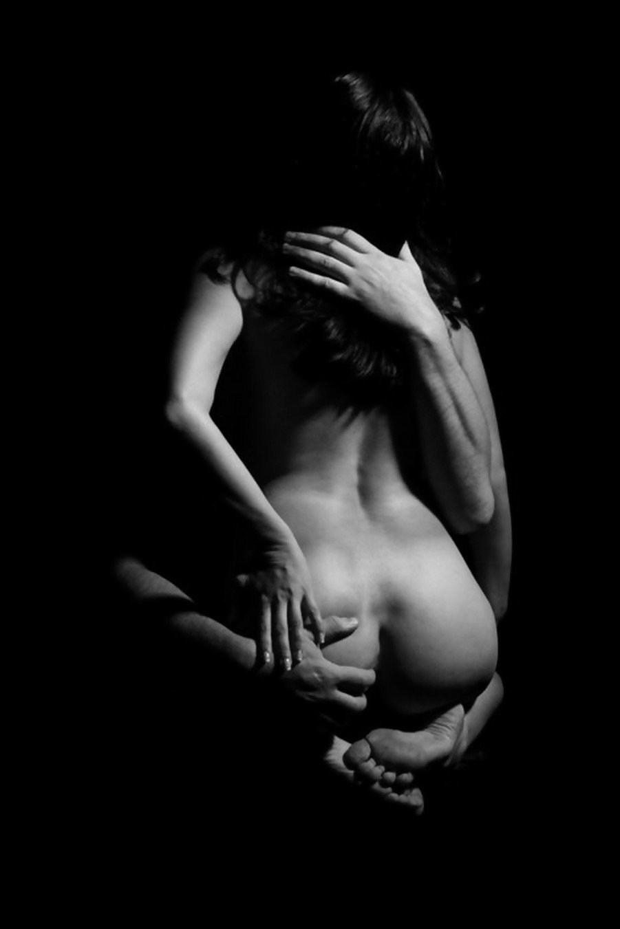 Эротическое селфи ночью