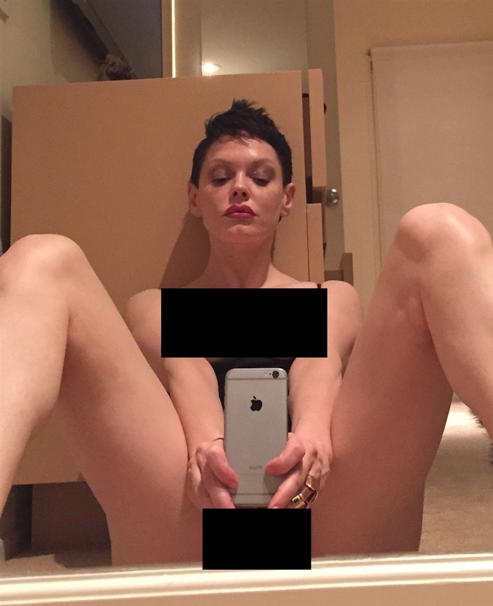 Голые знаменитости анал