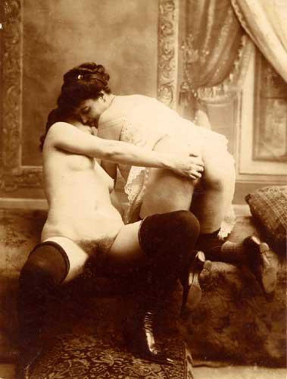 Черно белая ретро порнография