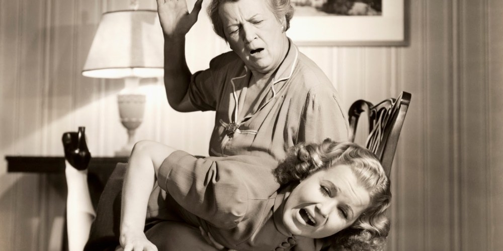 Ретро наказание девушек