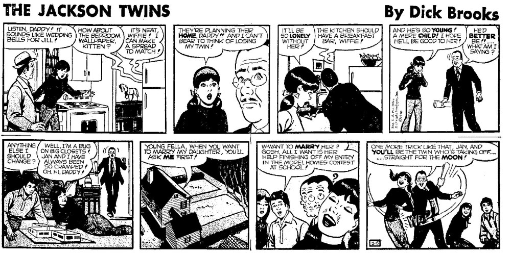 Порка голой зрелой гиф