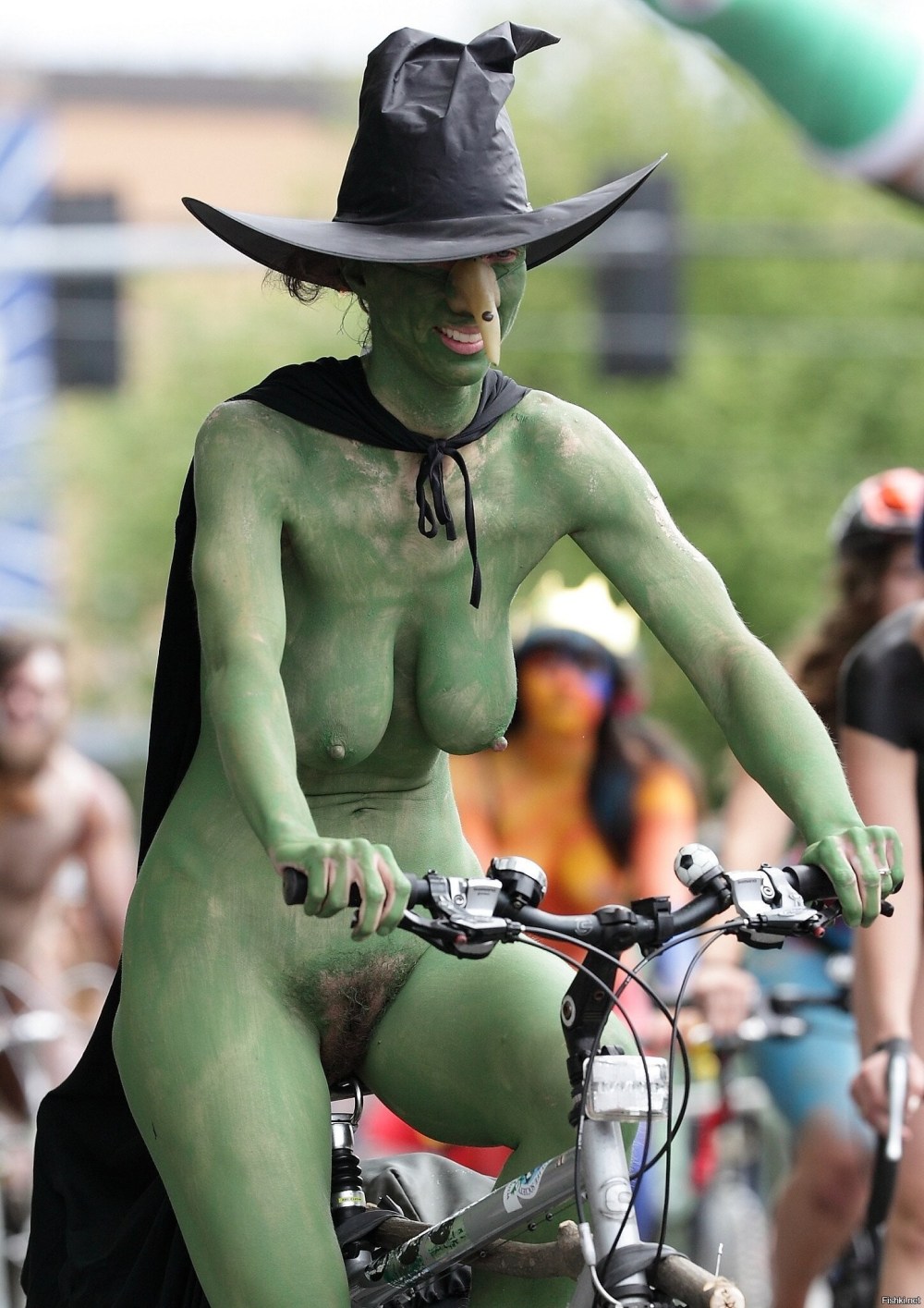 Прикольные голые женщины