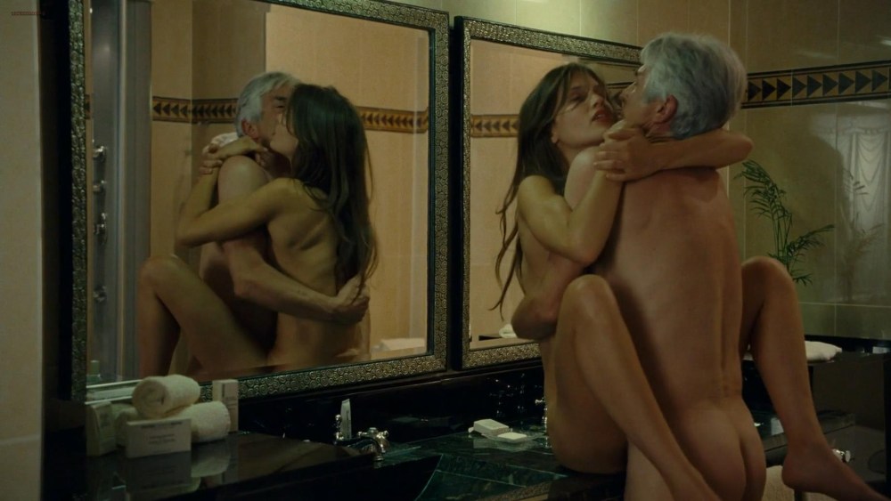 Marine Vacth jeune Jolie