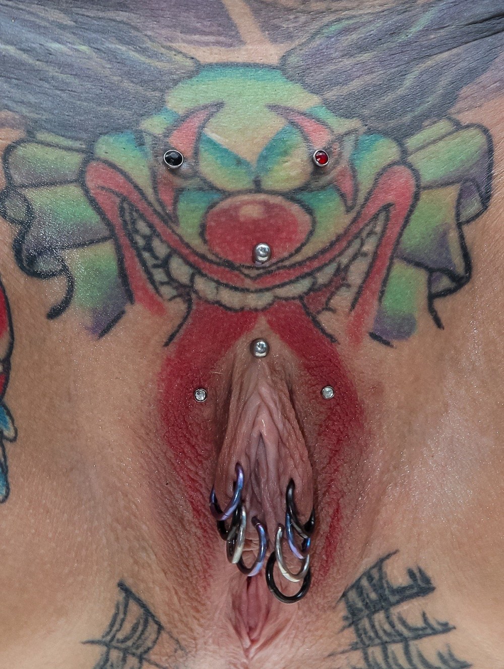 Красивые Татуировки на вагине