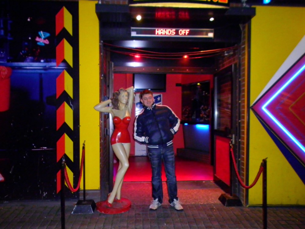 Улица красных фонарей Амстердам бордели