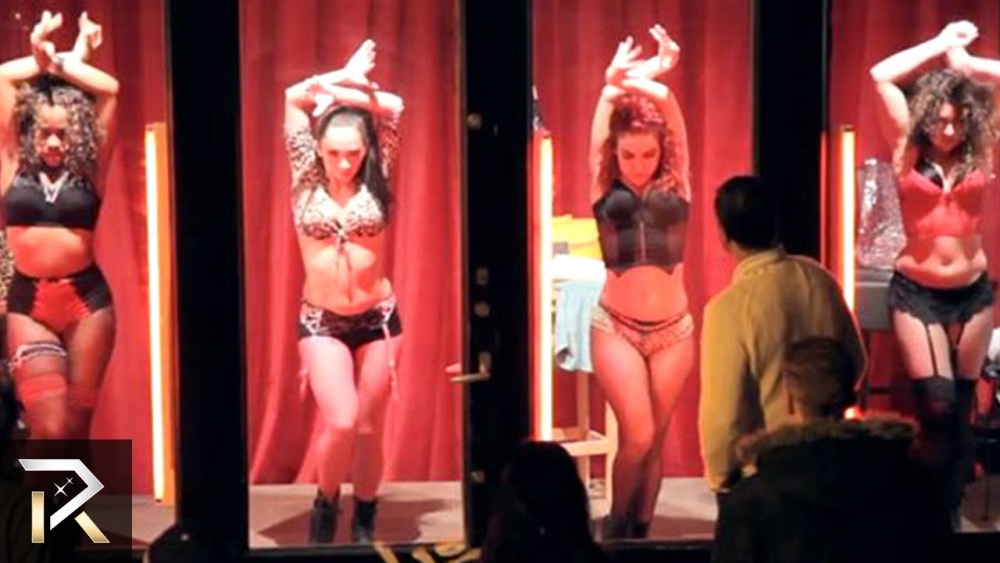 Квартал красных фонарей Амстердам девушки