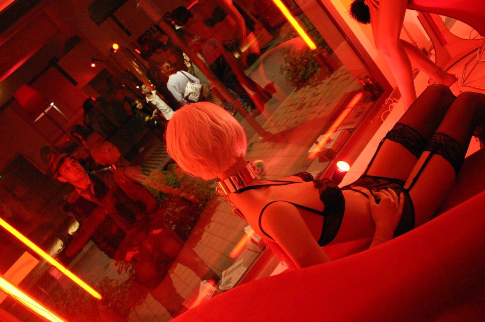 Квартал красных фонарей в Амстердаме