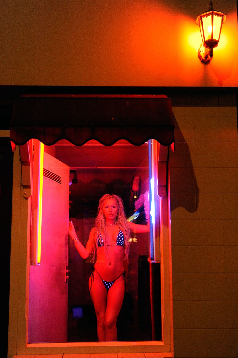 Хентай улица красных фонарей