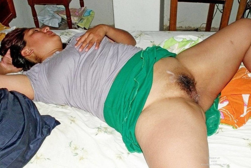 Спящие голые зрелые азиатки