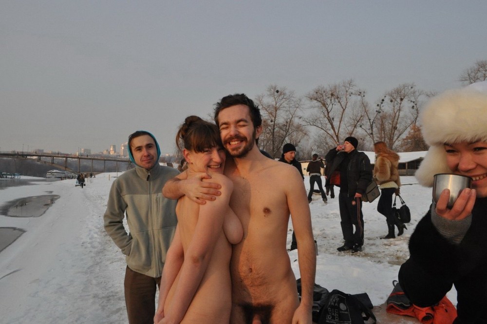 Голые купания на крещение