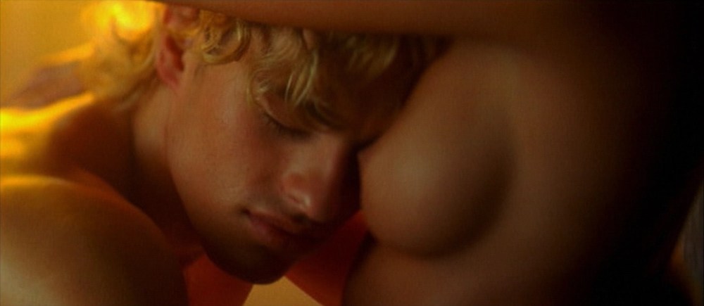 Актриса Юлия Снигирь голая