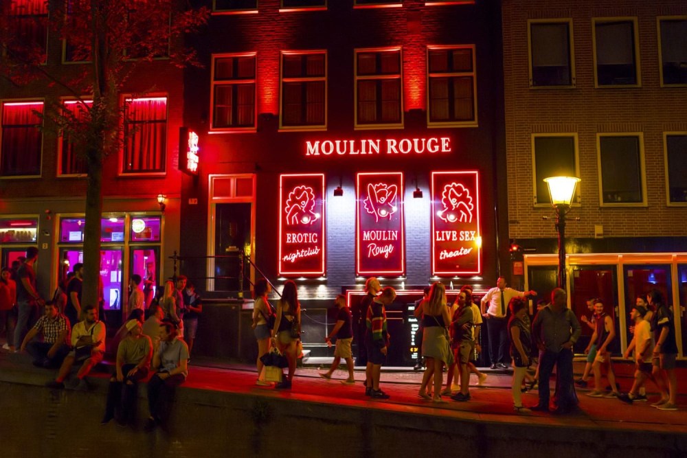 Театр Moulin rouge Amsterdam