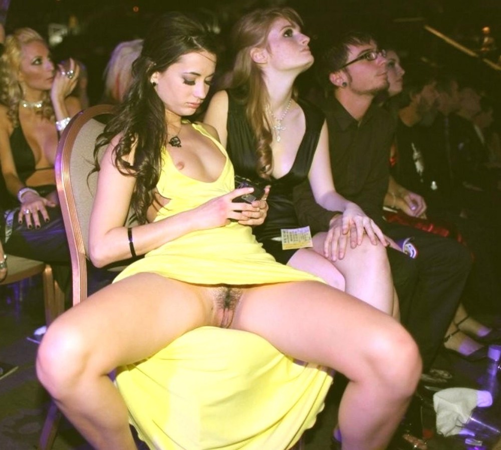 Подглядывание без трусов