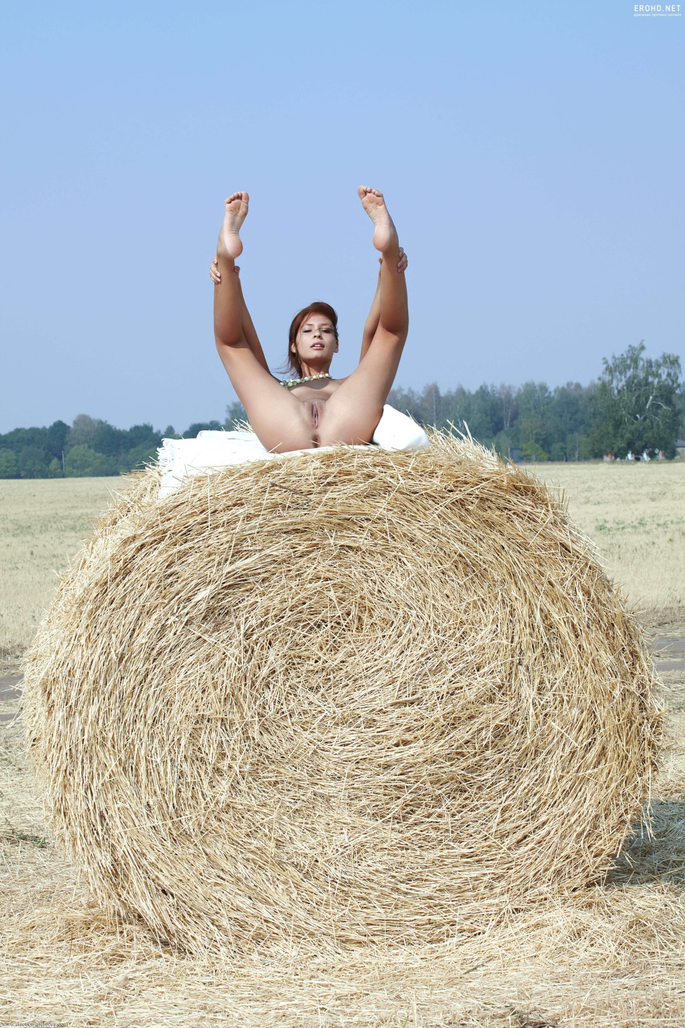 Эротическая фотосессия с сеном