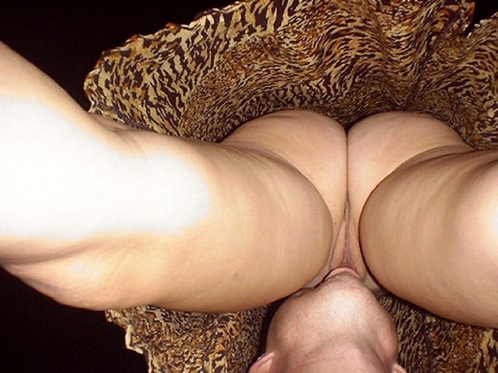 Член во влагалище старухи