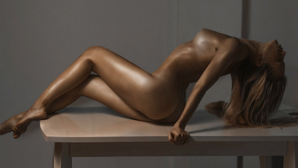 Чира Ковальски модель ню