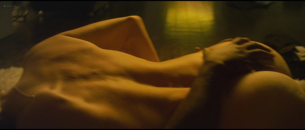 Вера Фармига голая мотель Бейтс