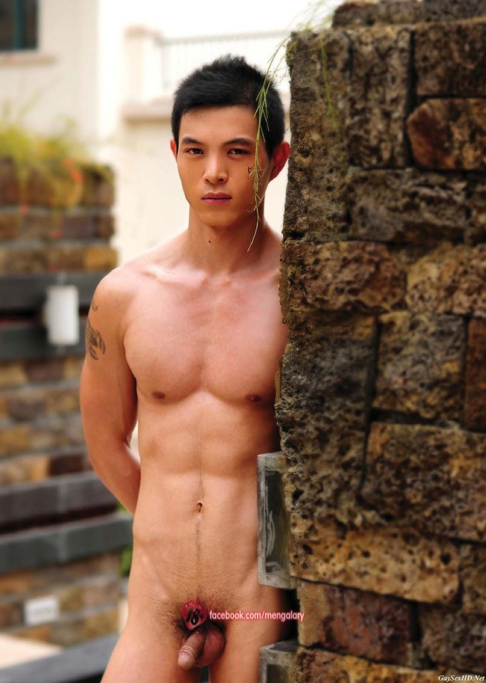 Азиатские парни ебутся